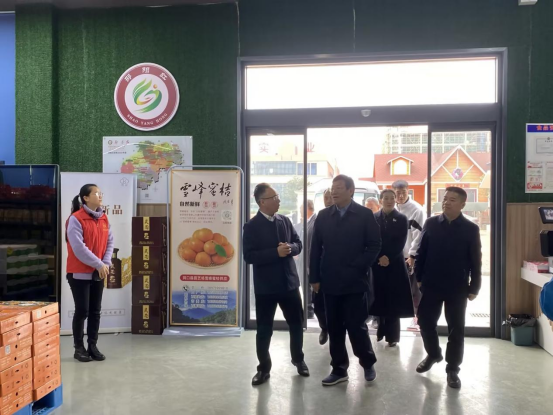 華學健市長蒞臨天香生物考察調(diào)研