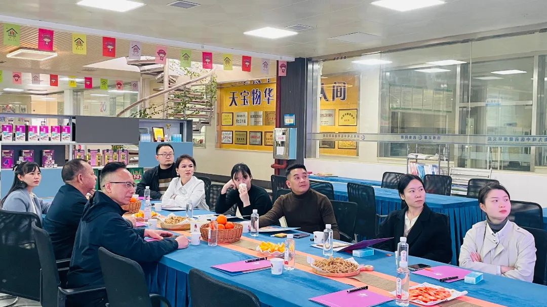 種下梧桐樹，引得鳳凰來