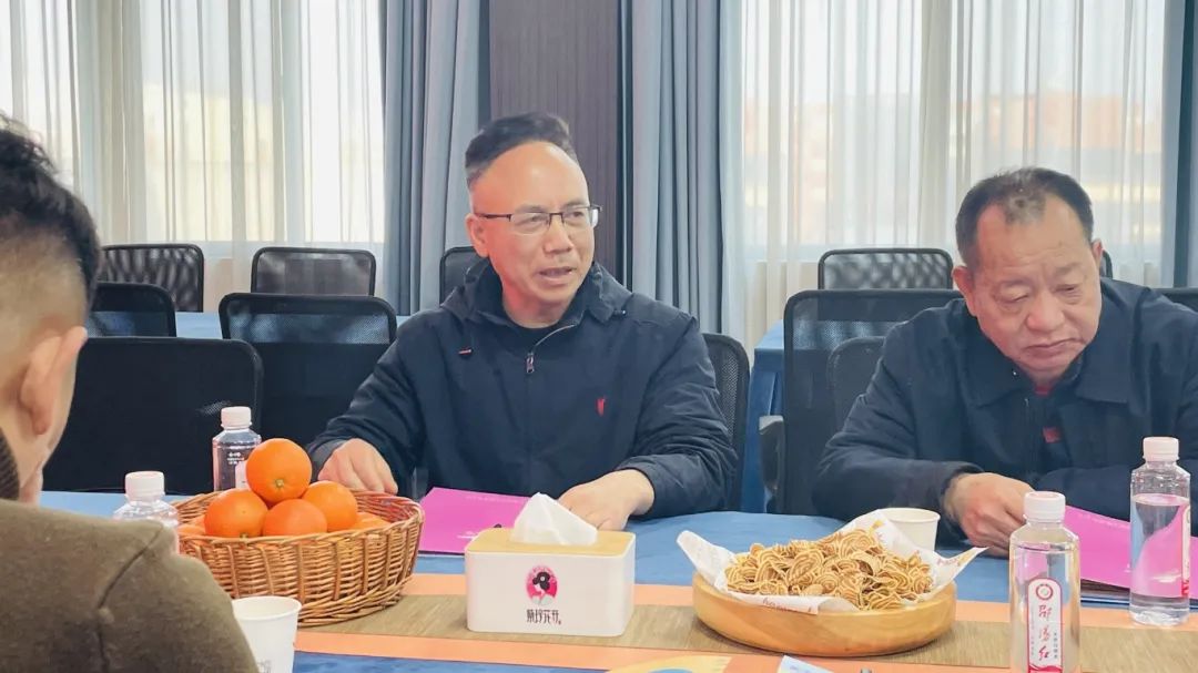 種下梧桐樹，引得鳳凰來