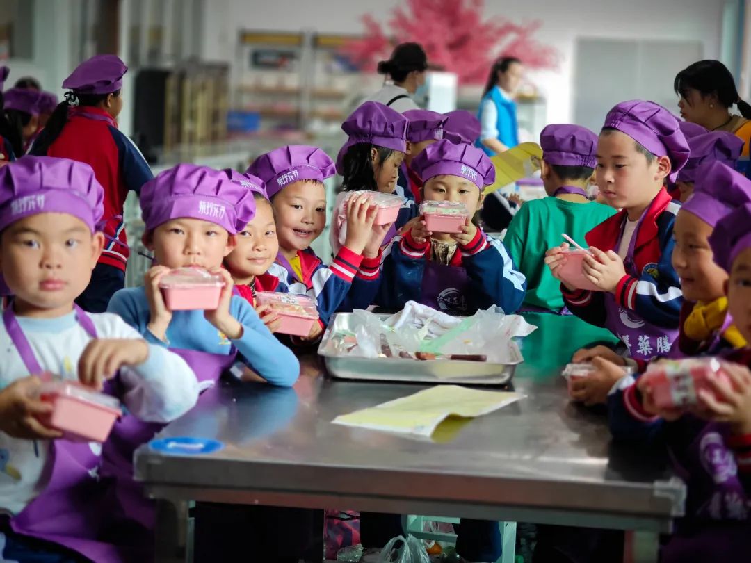 雙清區(qū)“愛心護(hù)航，助夢(mèng)成長(zhǎng)”