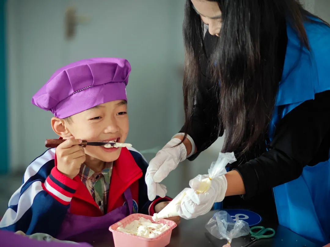 雙清區(qū)“愛心護(hù)航，助夢(mèng)成長(zhǎng)”