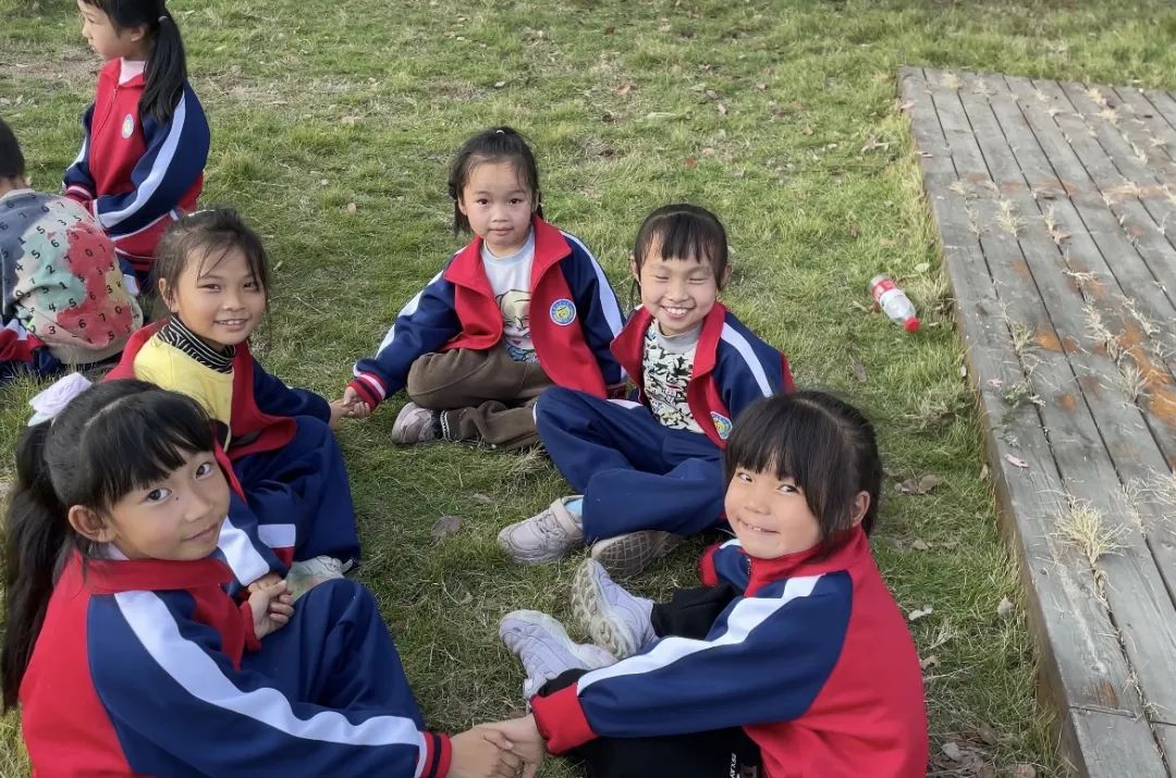 雙清區(qū)“愛心護(hù)航，助夢(mèng)成長(zhǎng)”